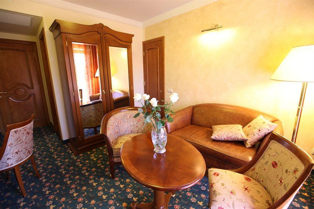 Amira Boutique Hotel Heviz Wellness & Spa Bagian luar foto