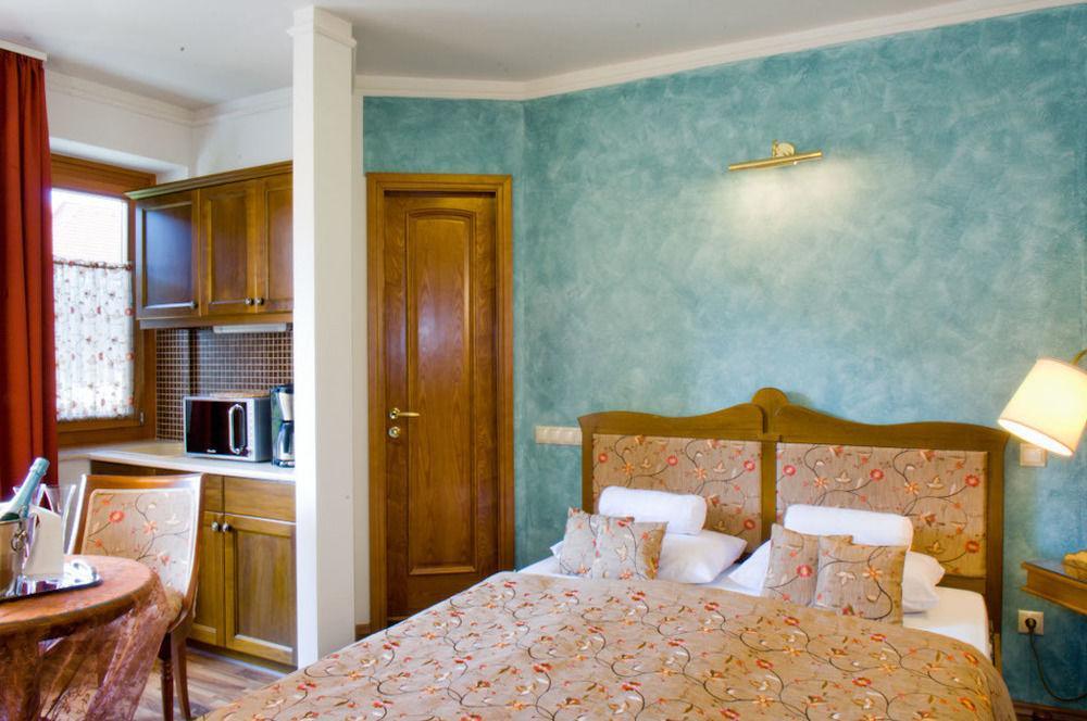 Amira Boutique Hotel Heviz Wellness & Spa Bagian luar foto
