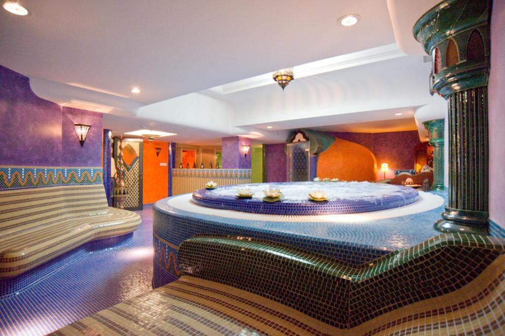 Amira Boutique Hotel Heviz Wellness & Spa Bagian luar foto